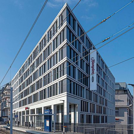 Hampton By Hilton Stuttgart City Centre Exterior photo